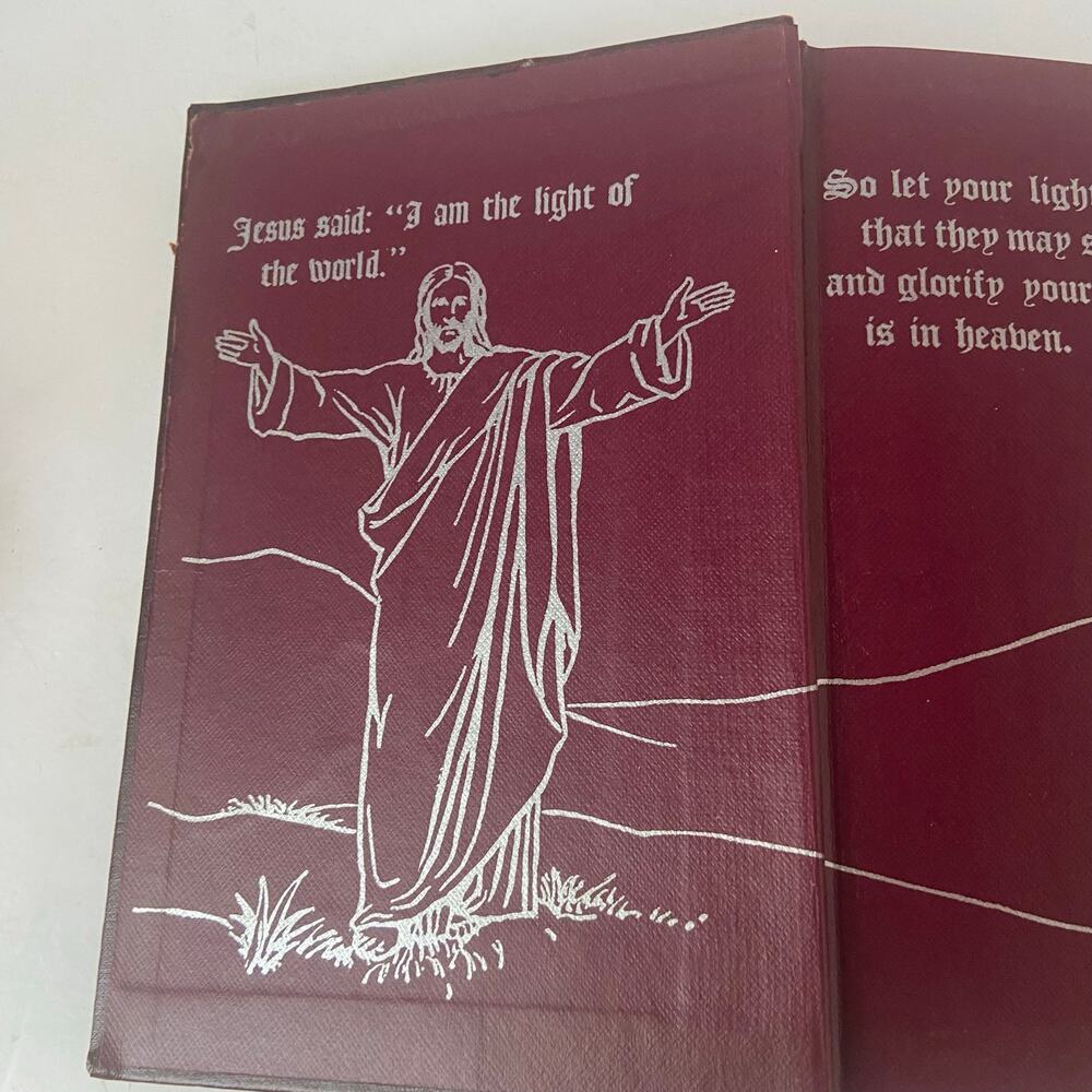 Holy Bible Catholic Edition Illustrated Light of the World Edition 1954 Vintage - Picture 9 of 16